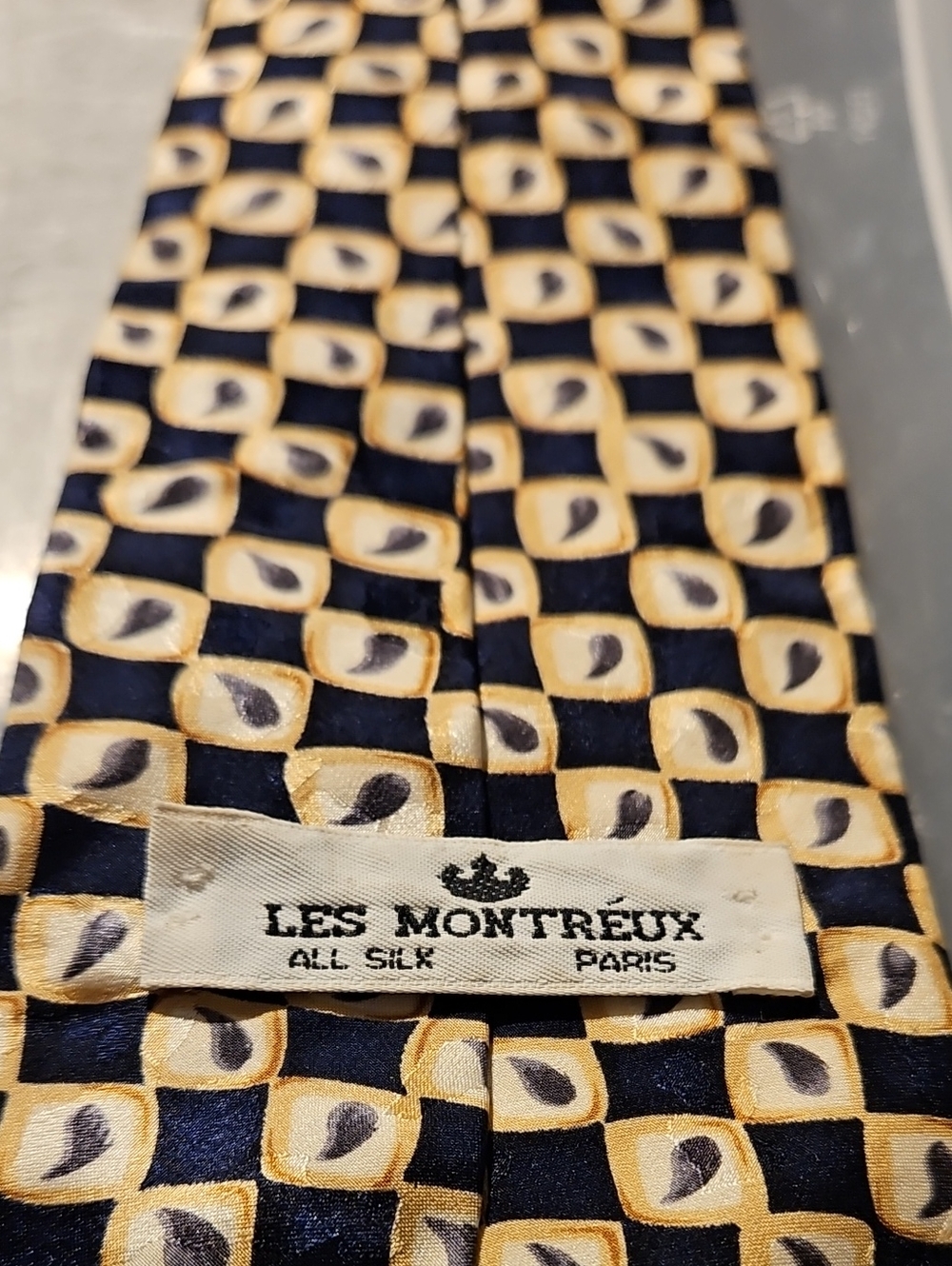 Men's Silk Tie in Navy and Gold Les Montreux All Silk Paris V45